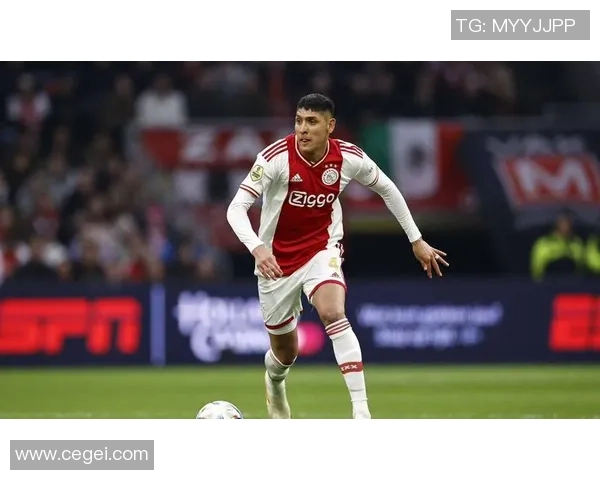 西甲激战：AC米兰绝杀拜仁引爆全场转会传闻四起